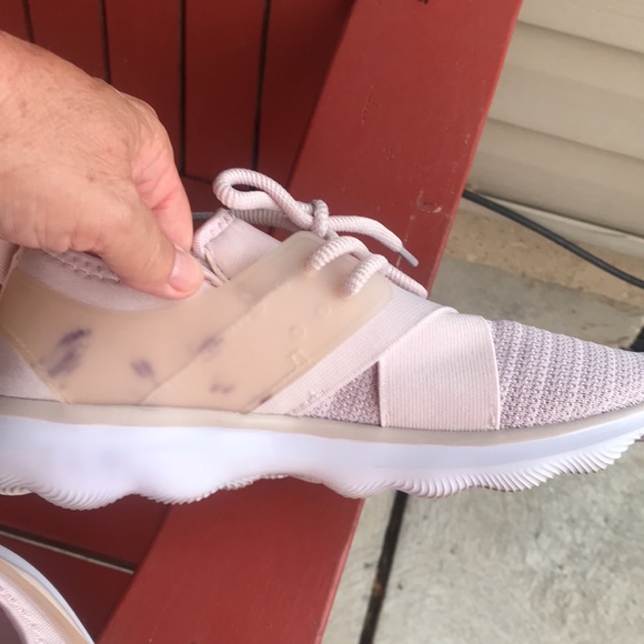 George’s athletic shoes size 8.5 - Picture 3 of 4